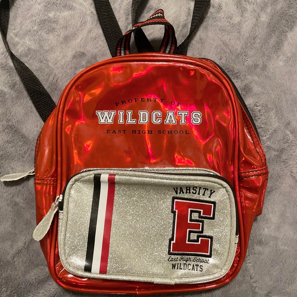 HS Musical Sweater & Backpack - Picture 7 of 10